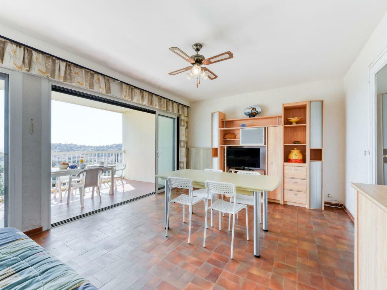 Apartment Les Mimosas-1 By Interhome Cavalaire-sur-Mer Bagian luar foto